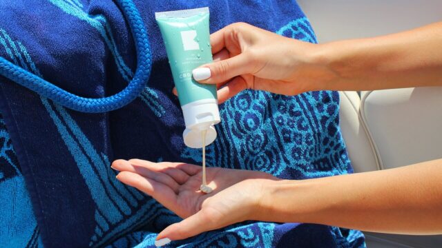 SPFとPAの違いは？失敗しない日焼け止めの使用方法