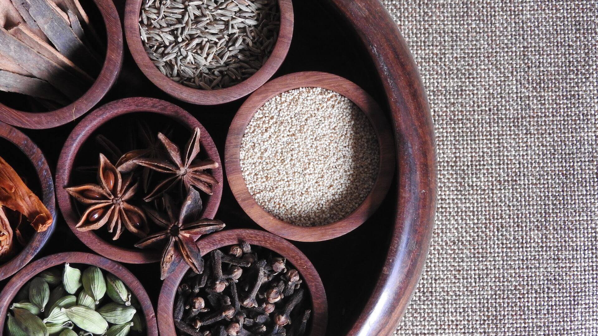 女性特有の悩みには漢方薬もおすすめ